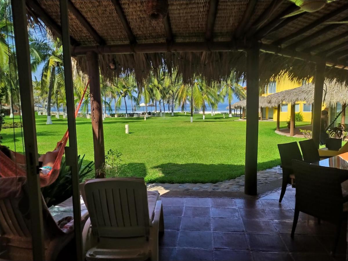 Villas Playa Blanca Zihuatanejo Exterior photo