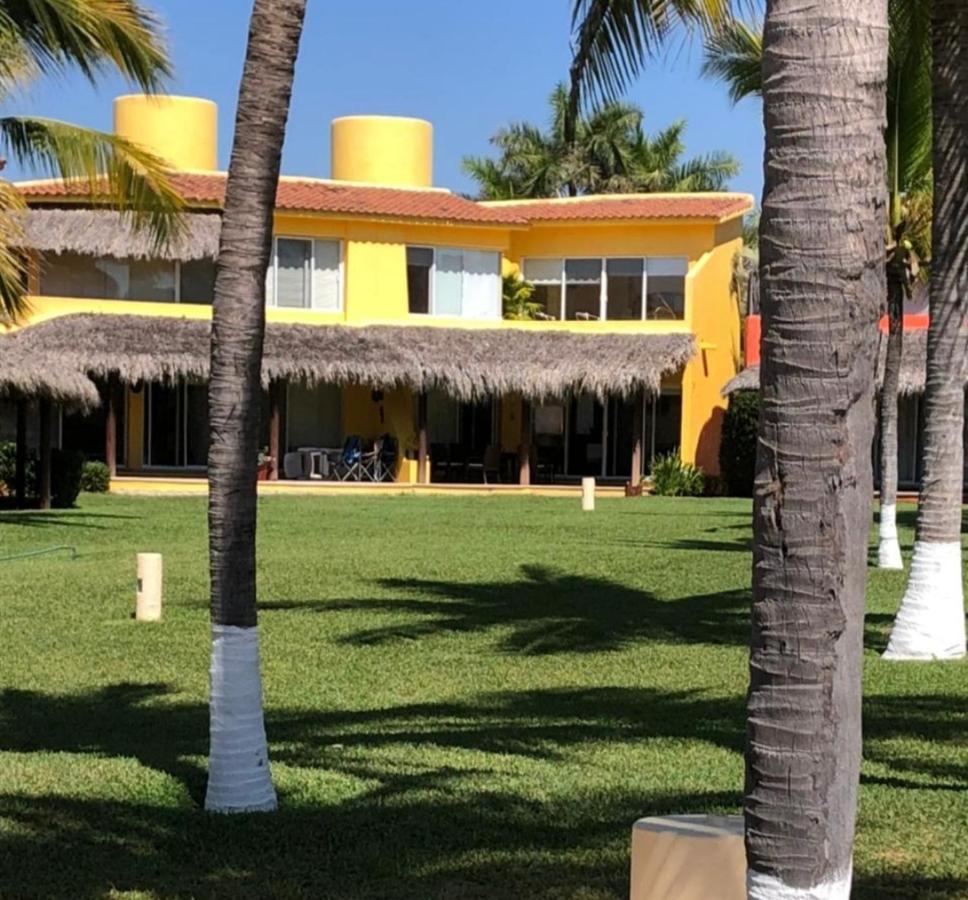 Villas Playa Blanca Zihuatanejo Exterior photo