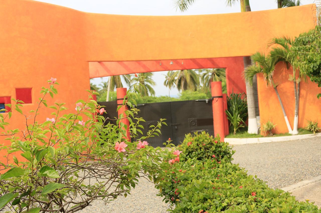 Villas Playa Blanca Zihuatanejo Exterior photo